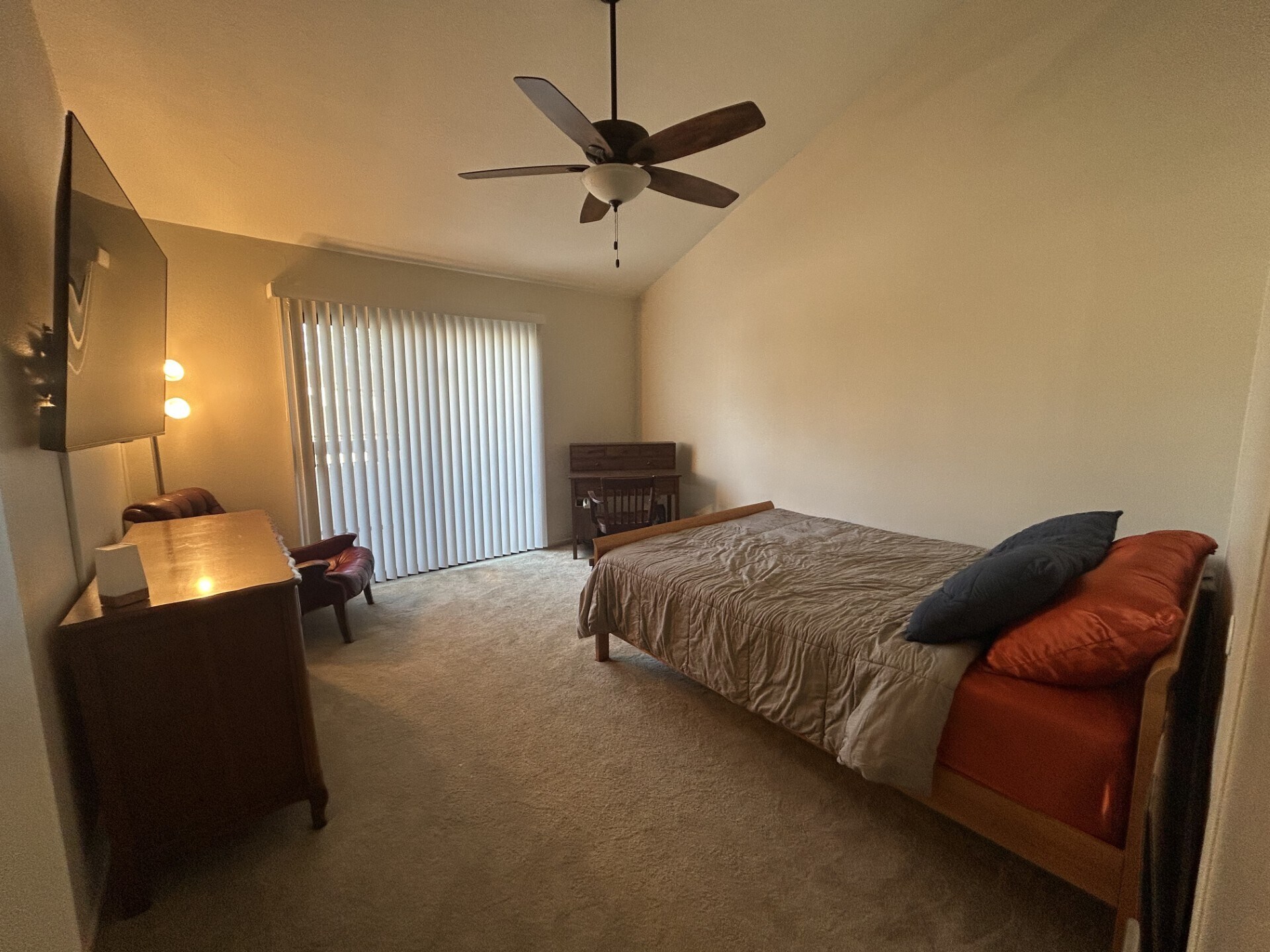 Building Photo - 5821 Portobelo Ct