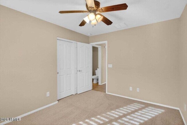 Building Photo - 42059 W Cheyenne Dr