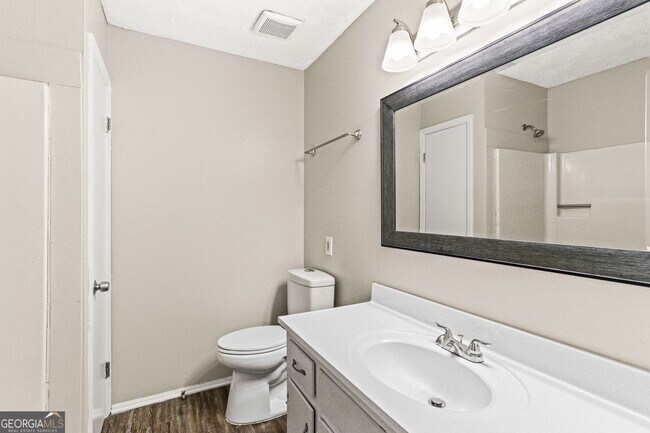 Building Photo - 1152 Holly Hills Dr SW