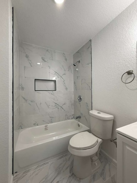 Building Photo - 2707 Alan Shepard Dr