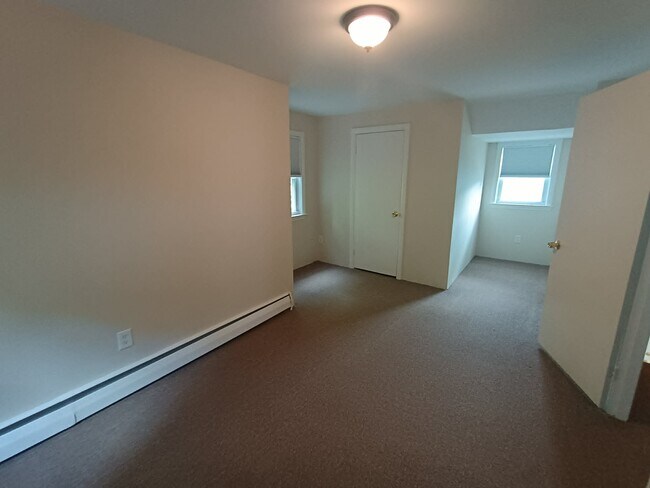 Building Photo - 459 Appleton St