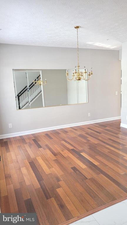 Building Photo - 10011 Welshire Dr