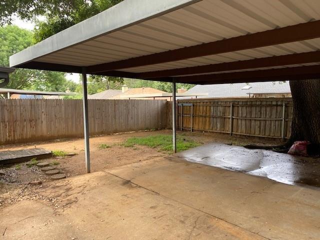 Building Photo - 2929 Hilltop Dr