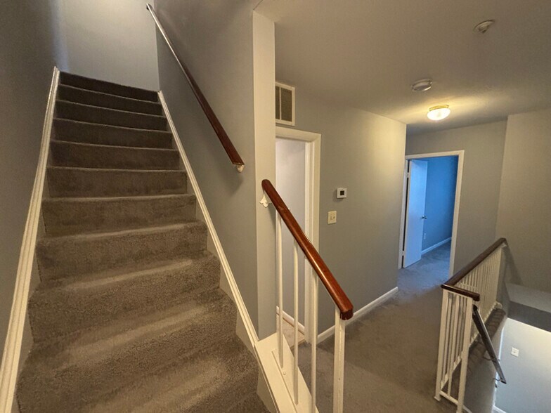 Building Photo - 19050 Highstream Dr