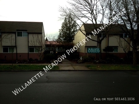 Building Photo - 175 25th St NE