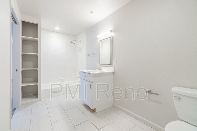 Building Photo - 645 S Virginia St