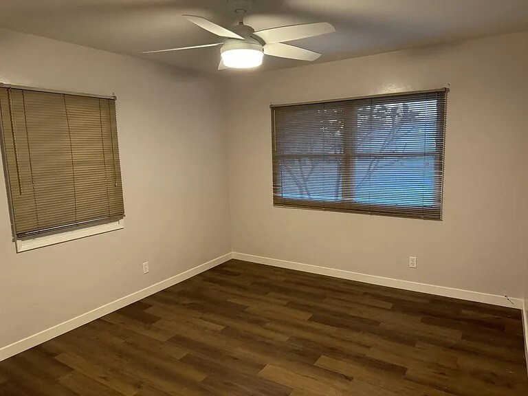 Building Photo - 2718 Lancaster Dr