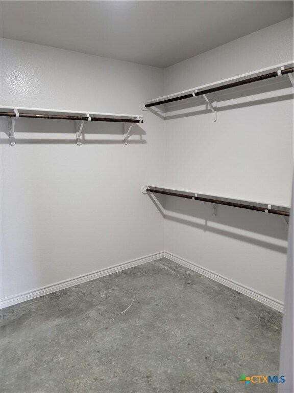 Building Photo - 818 Freedom Cir