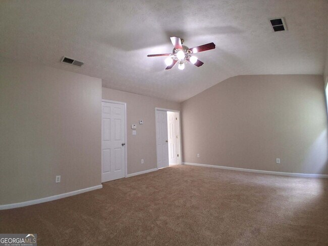 Building Photo - 1031 Maple Leaf Dr