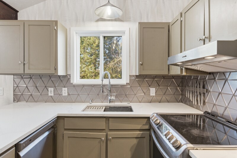 Building Photo - 8682 Alpen Cir