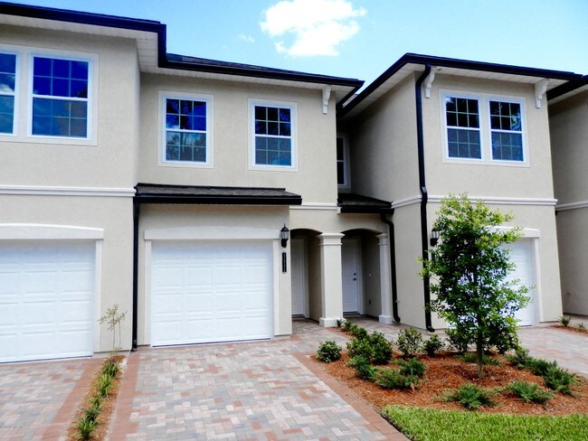 Building Photo - 11332 Estancia Villa Dr