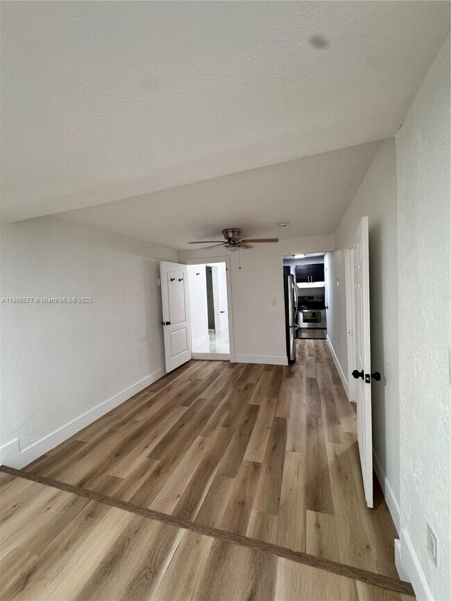 Building Photo - 1613 NW 45th St