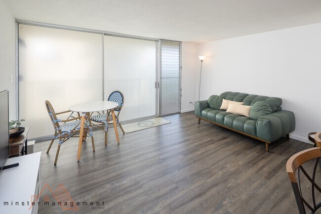 Building Photo - 440 Lewers St
