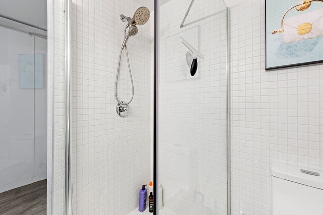 Building Photo - 12607 Larchmere Blvd