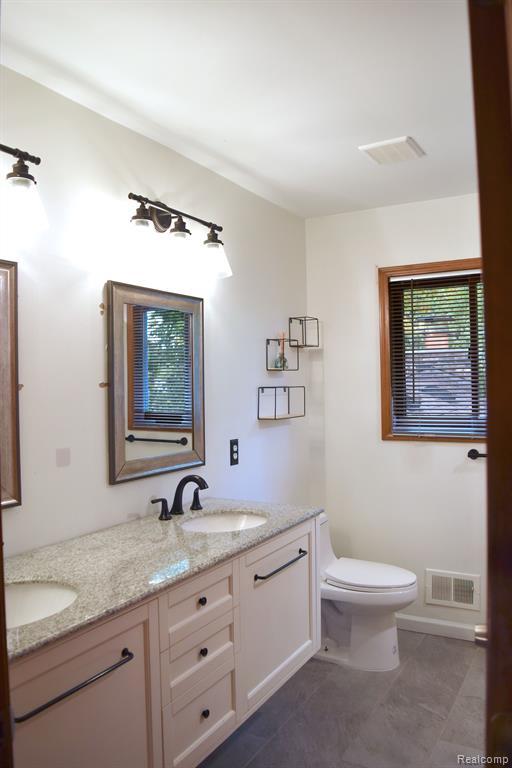 Building Photo - 1312 Kingspath Dr