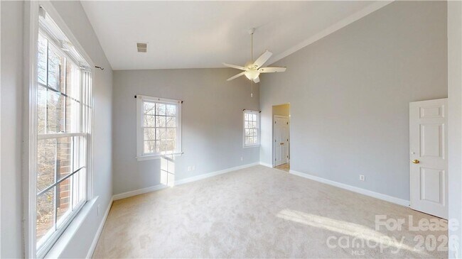 Building Photo - 7819 Red Oaks Trail