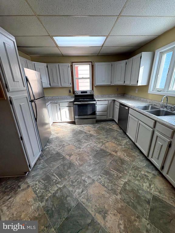 Building Photo - 303 Harrison St