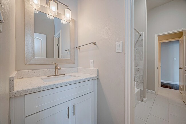 Building Photo - 5410 Portage Rock Ln