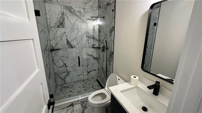 Building Photo - 3527 Bailey Rd