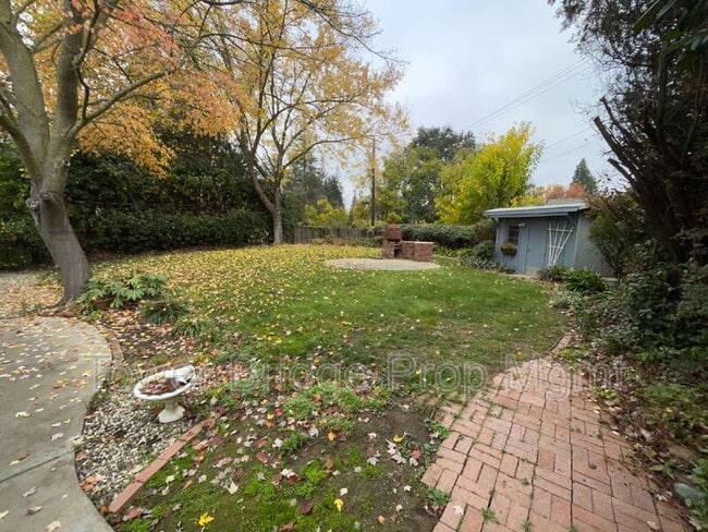 Building Photo - 7445 Midiron Dr