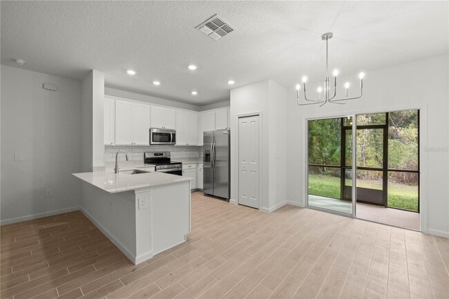 Building Photo - 3601 SE 37th Ct