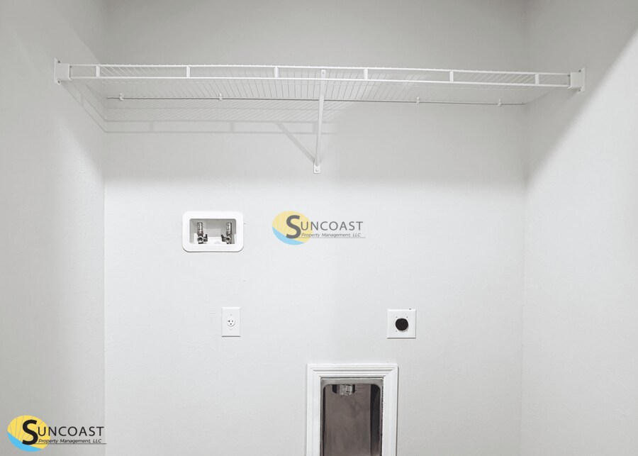 Building Photo - 1193 Victoria Ave