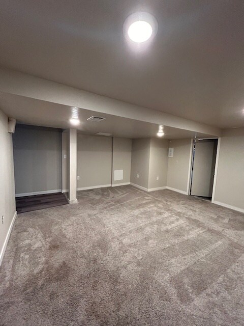 Building Photo - 321 S Bowdish Rd