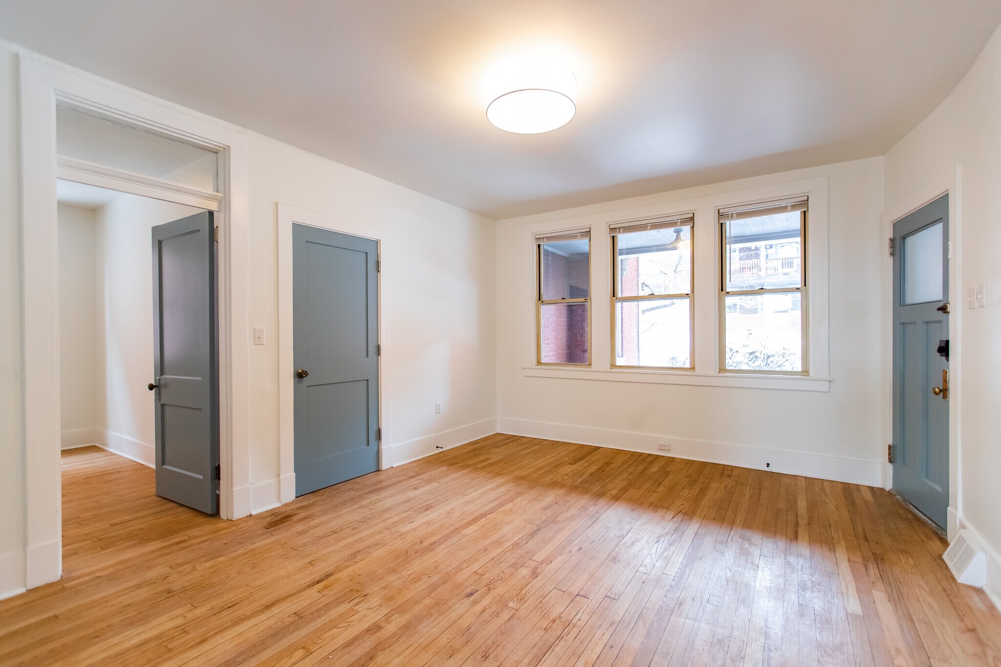 Building Photo - 226 45th St