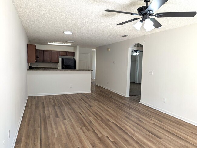 Building Photo - 130 Plantation Point Dr