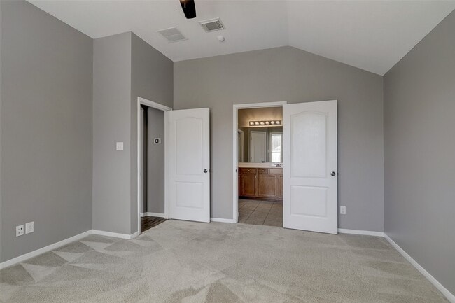 Building Photo - 13834 Rolling River Ln