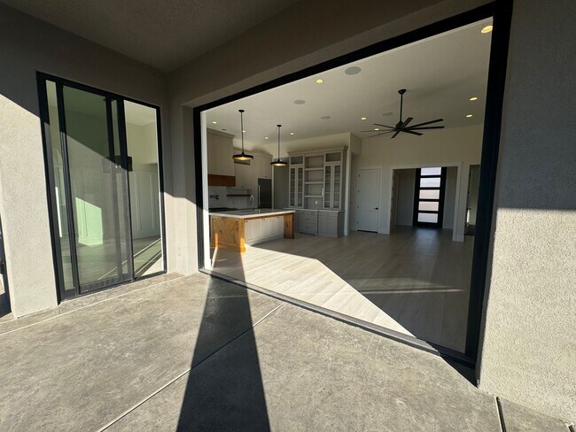 Building Photo - Home in Anasazi Vista neighborhood.