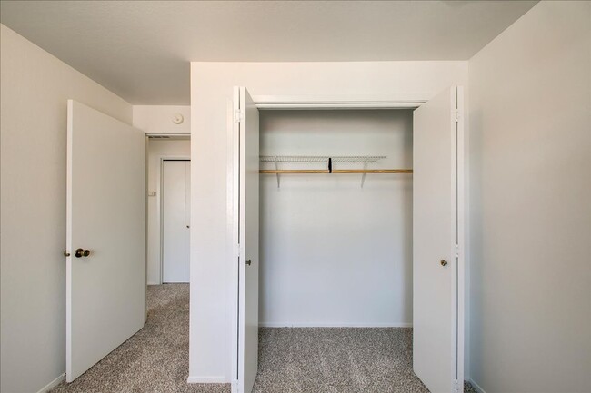 Building Photo - Charming 2 Bed, 1 Bath Duplex – Prime Bois...