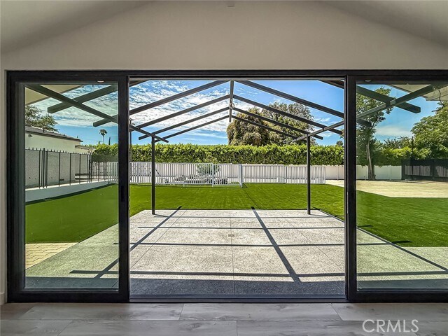 Building Photo - 22921 Dolorosa St