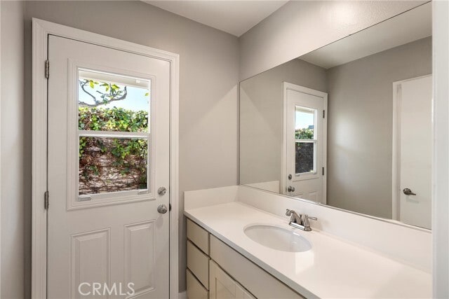 Building Photo - 1901 Altura Dr