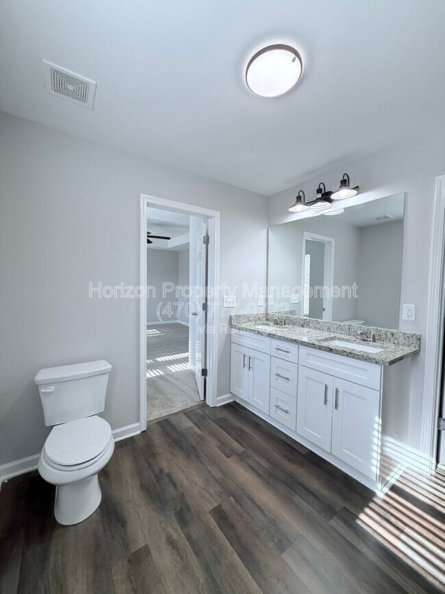 Building Photo - 6830 Crystal Cove Trail