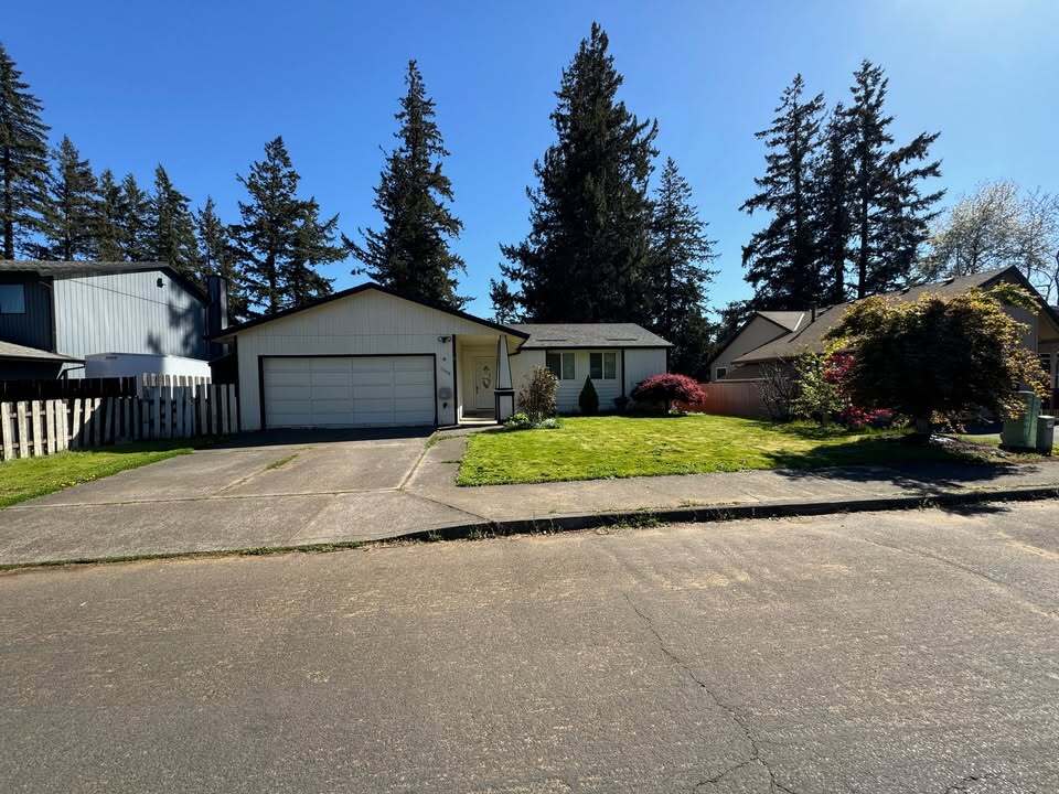 Building Photo - 12608 SE Cora St