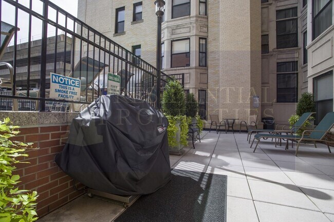 Building Photo - 389 Commonwealth Ave