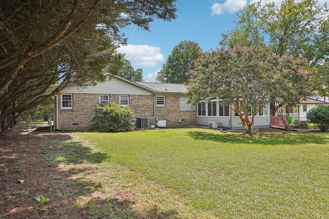 Building Photo - Charming 3-bed, 2-bath home