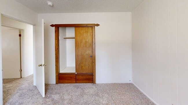 Building Photo - 472 E Roosevelt St