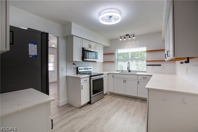 Building Photo - 18165 Baruch Dr