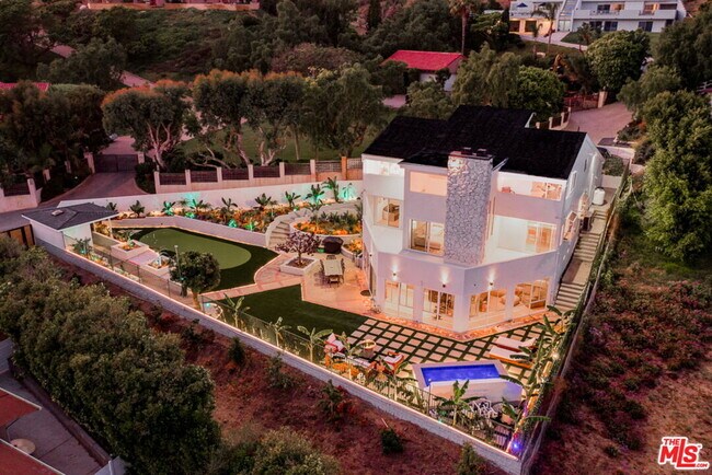 Building Photo - 31271 Bailard Rd