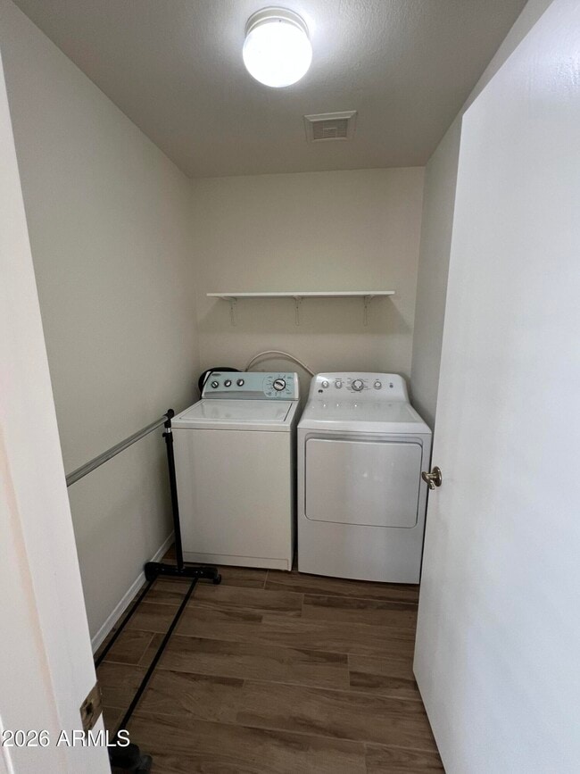 Building Photo - 6570 S Cypress Point Dr