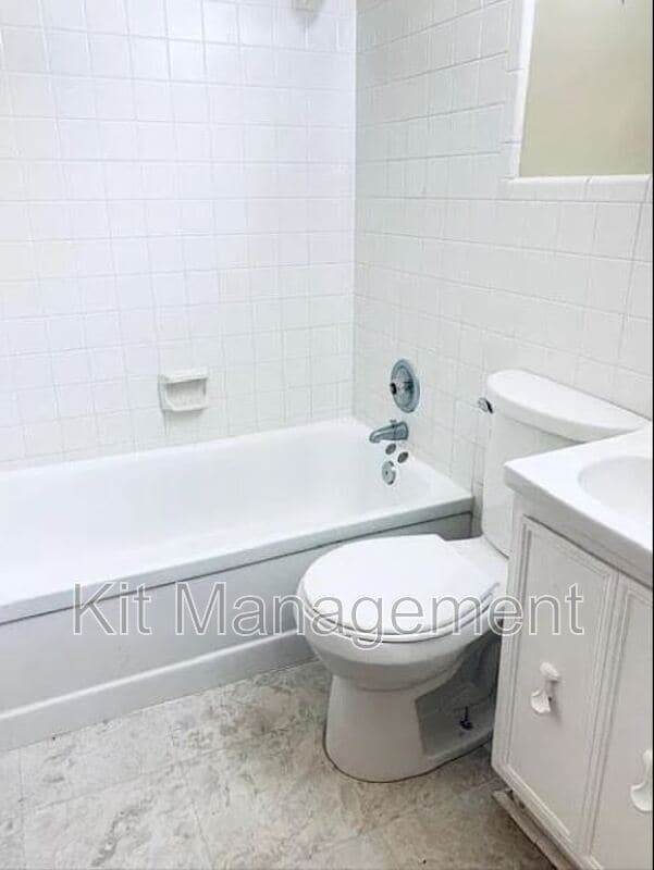 Building Photo - 316 Waggoner Blvd