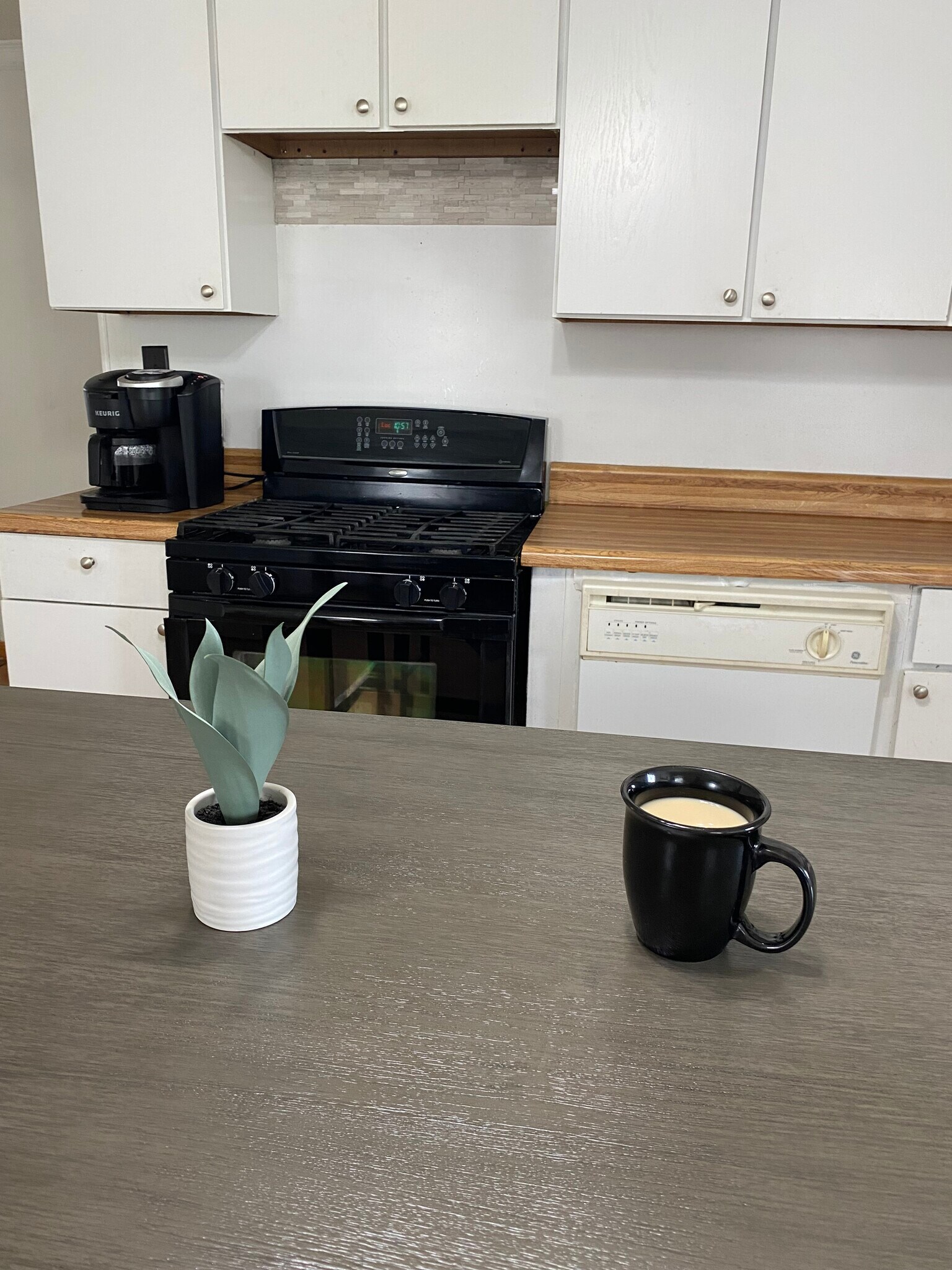 Building Photo - 1101 7th Ave