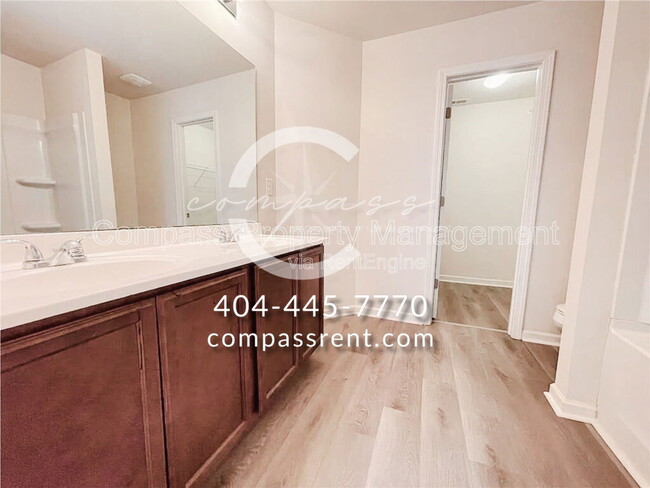 Building Photo - 2086 Belmont Cir NE