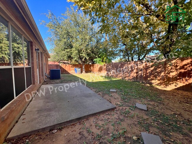 Building Photo - 3024 Peppercorn Dr