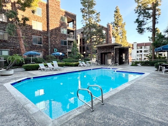 Building Photo - 5790 Friars Rd