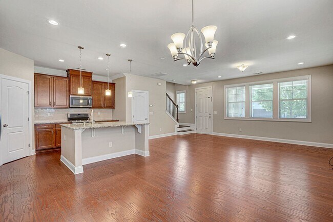 Building Photo - AVAILABLE JULY 1-BUNGALOW STYLE HOME IN MORRISVILLE