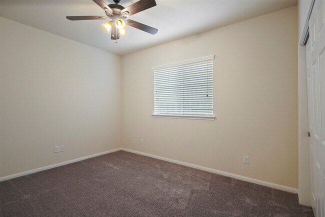 Building Photo - 8132 Tranquil Lake Way