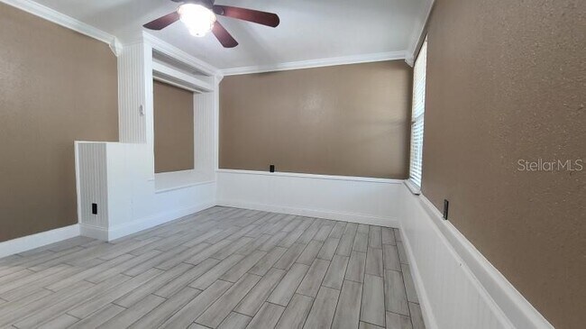 Building Photo - 1742 Cardinal Dr